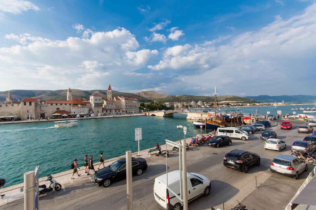 Rooms Villa Liza Trogir Bagian luar foto