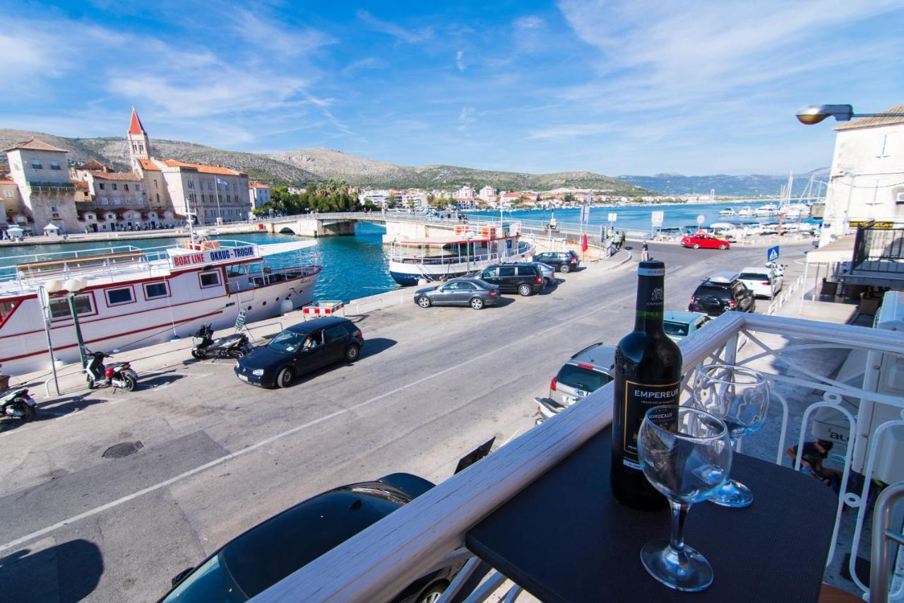 Rooms Villa Liza Trogir Bagian luar foto